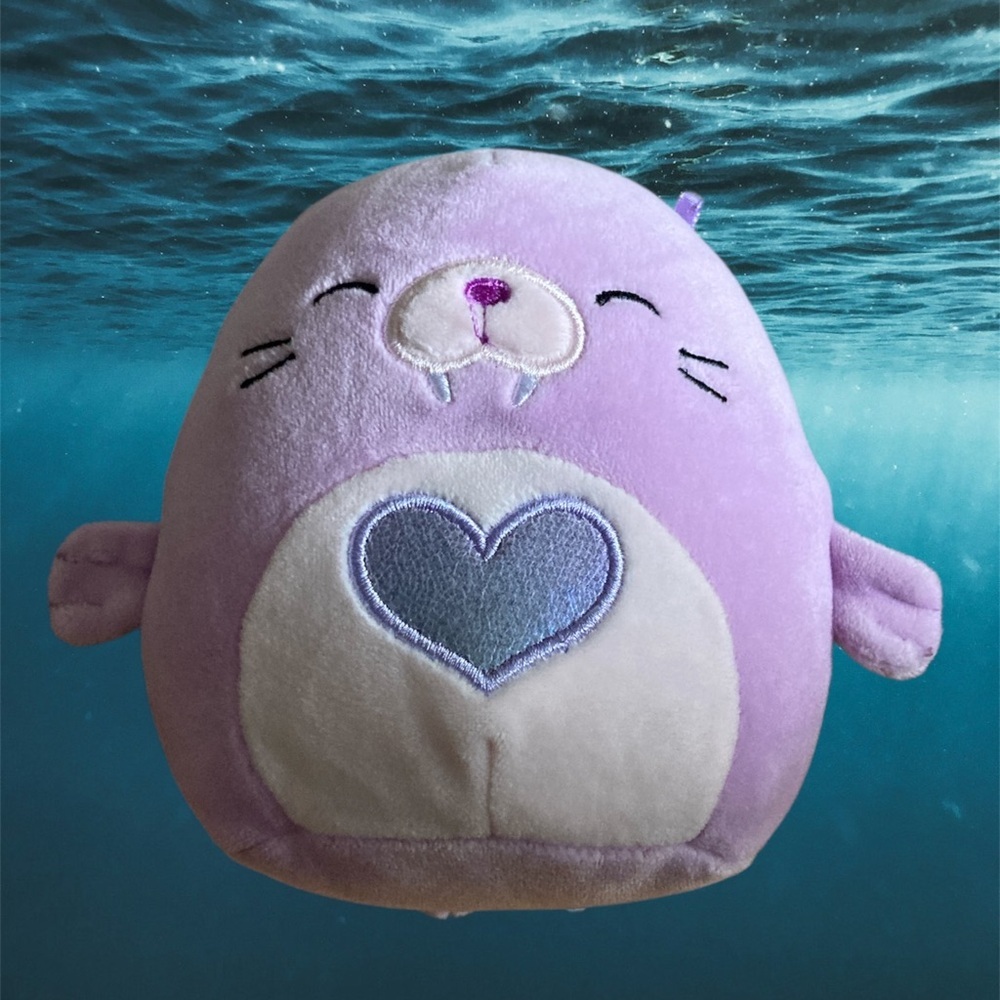 Squishmallow 5” Winnie The Walrus With Glitter Heart Soft Plush Kellytoy NWOT